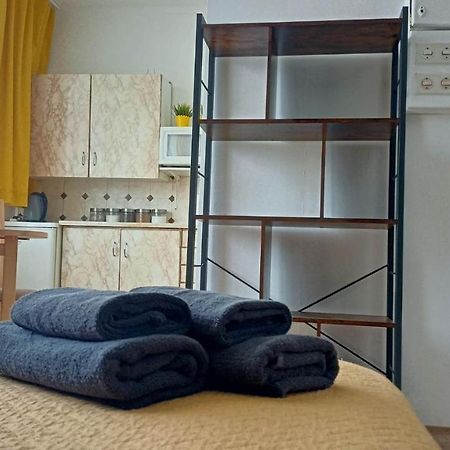 Kawalerka Czestochowa 17 Apartamento Exterior foto
