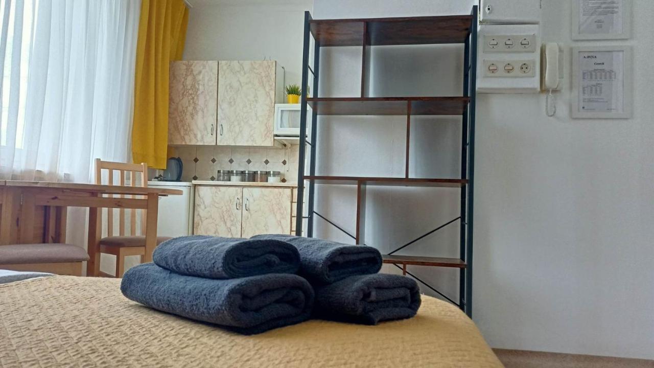 Kawalerka Czestochowa 17 Apartamento Exterior foto