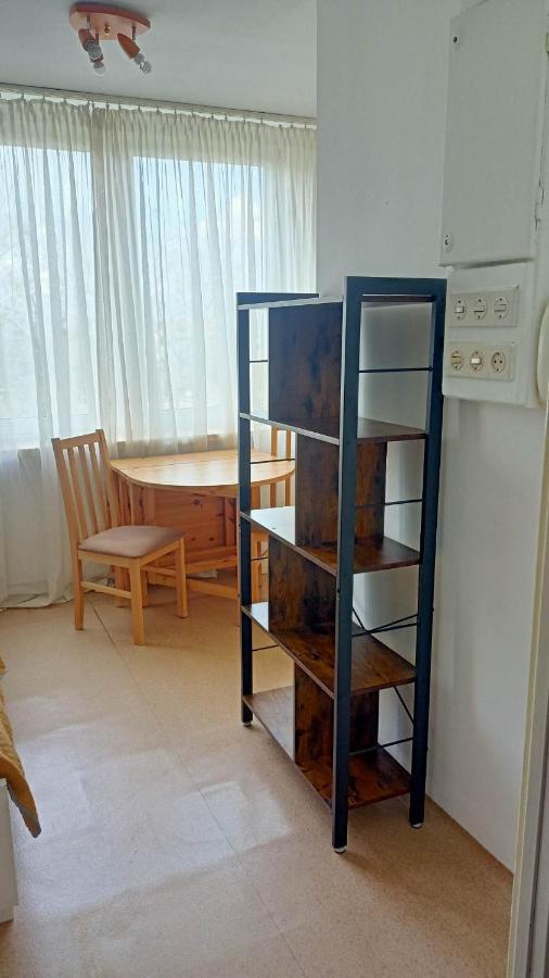 Kawalerka Czestochowa 17 Apartamento Exterior foto