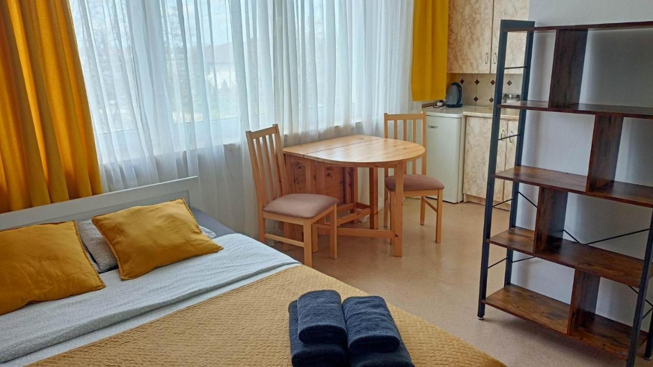 Kawalerka Czestochowa 17 Apartamento Exterior foto